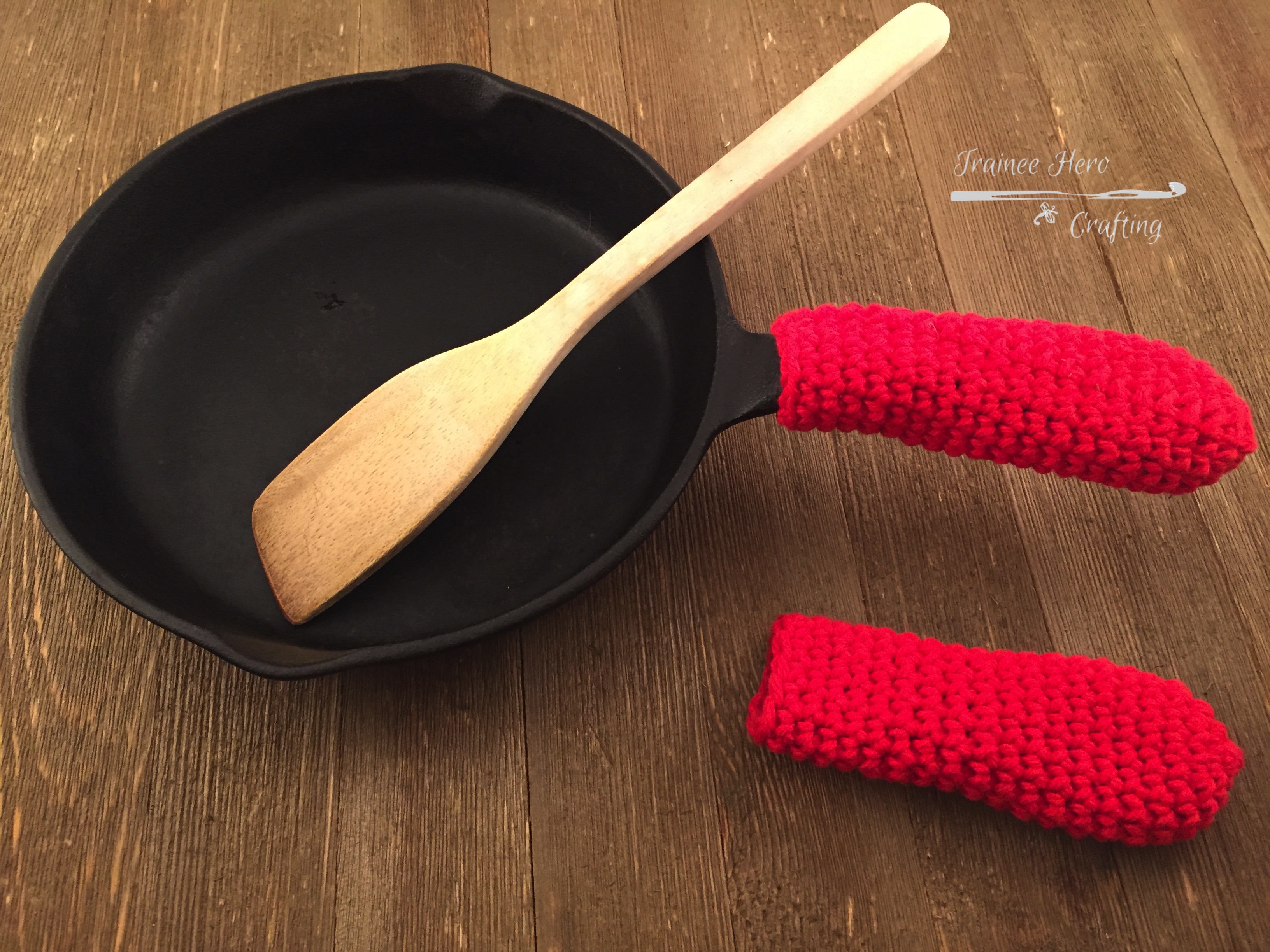 Crochet Handle Covers for Skillets: Free crochet pattern - Trainee Hero  Creative Life